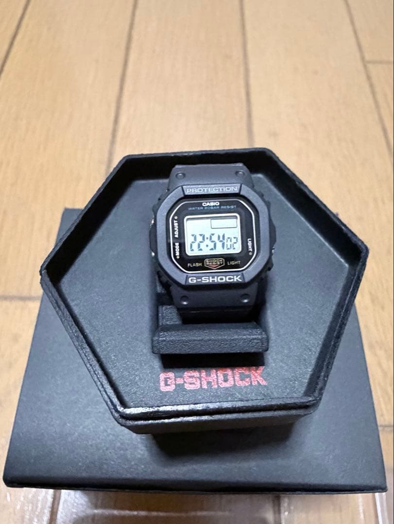 G-SHOCK DWN-5600-1JR ブラック フィルムおまけ