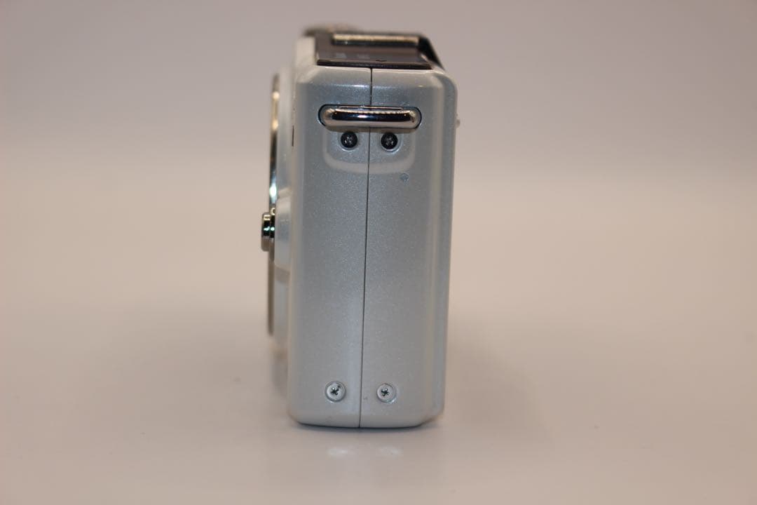 ★人気★ LUMIX DMC-GF2 ボディ　ミラーレス　ホワイト　パナソニック