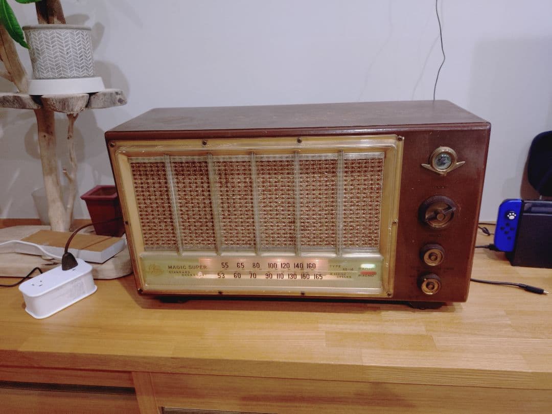 ゼネラル製　真空管ラジオ ブラウン色