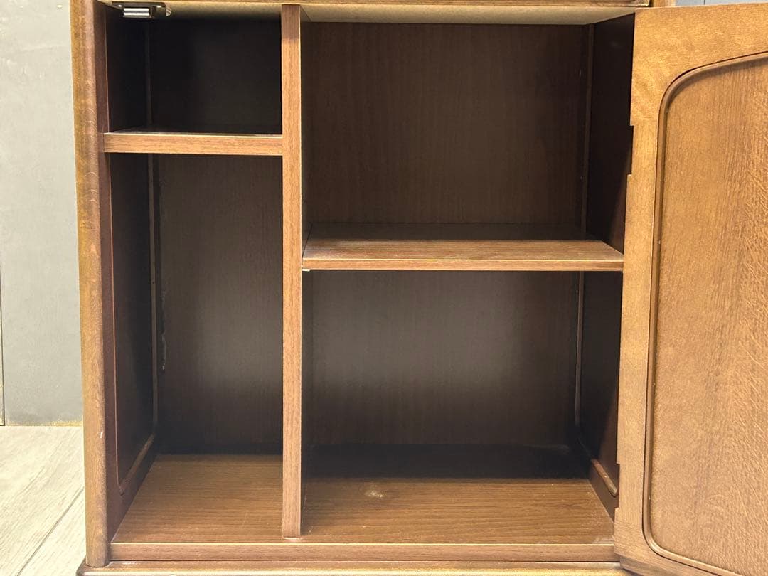 カリモク　karimoku コンセント付き　電話台　キッチンボード　レトロ　nz