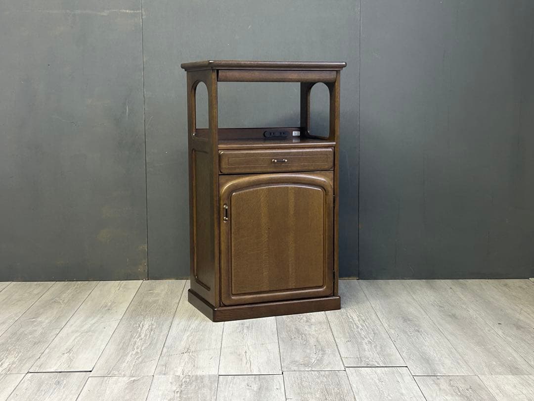 カリモク　karimoku コンセント付き　電話台　キッチンボード　レトロ　nz