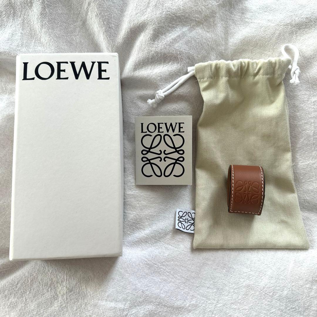 LOEWE レザーバングル　ブレスレット　タン　ブラウン
