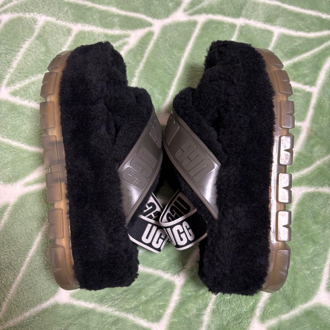 新品未使用 UGG FuzzitaClear ボア サンダル 24cm