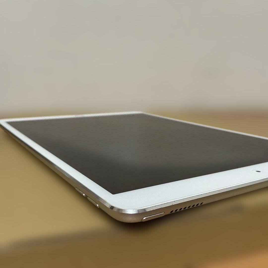 Apple iPad Pro (A1701) 64GB 10.5インチ 本体のみ