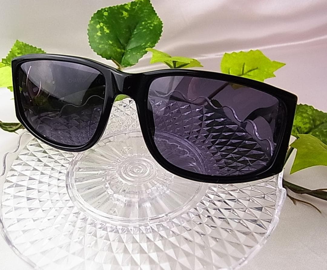 正規品　CHANELシャネル ココマーク　サングラス 型番02461 94305