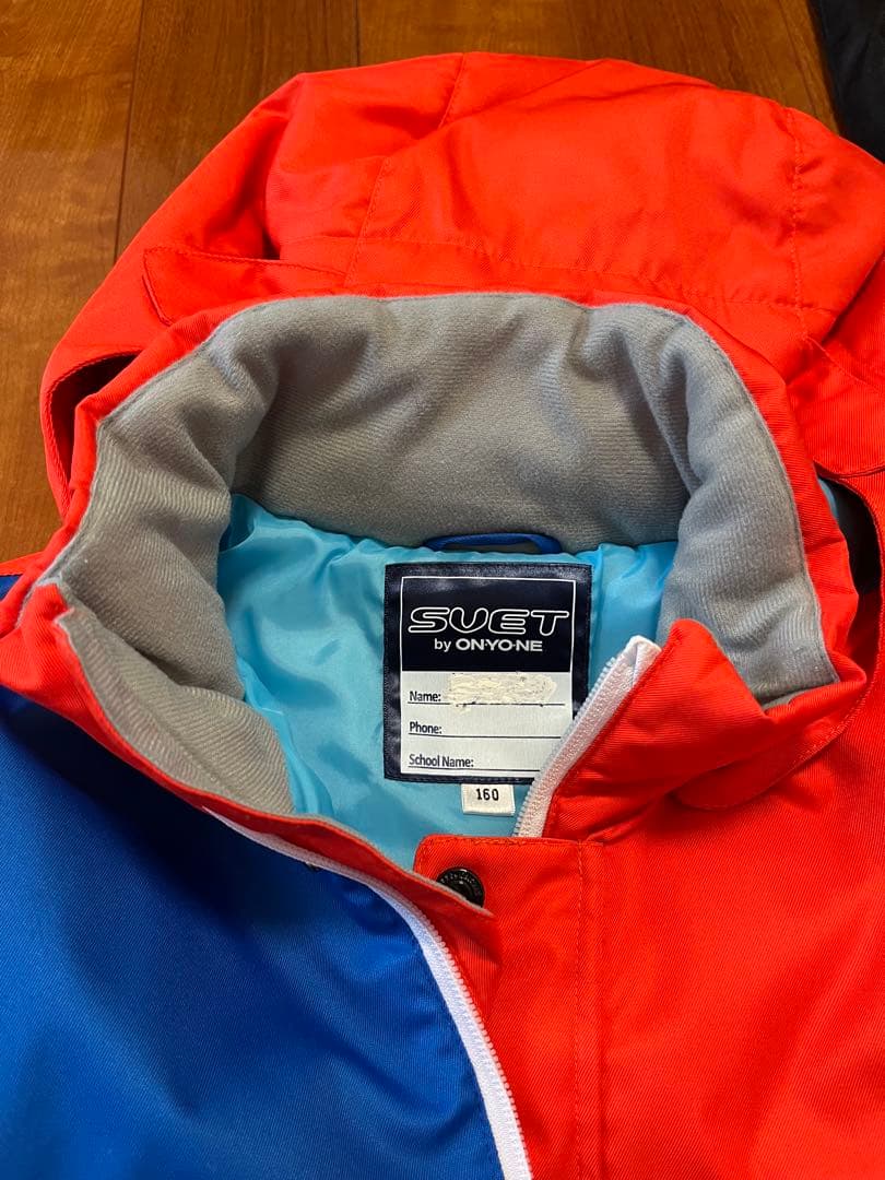 本日限定値下げ❗️美品❣️SＶＥＴ　ＯＮYＯＮＥ　スキーウェア 上下セット160㎝