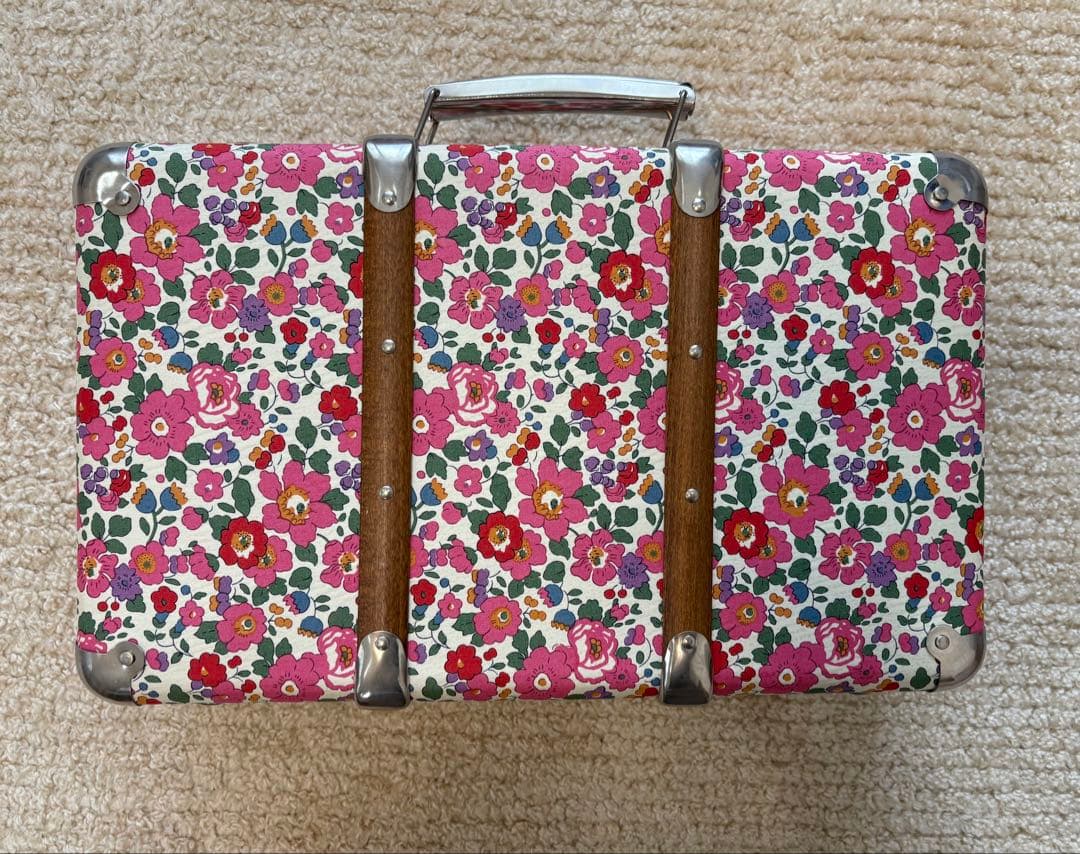 未使用品 リバティ トランク caramel リバティ柄クッション付き