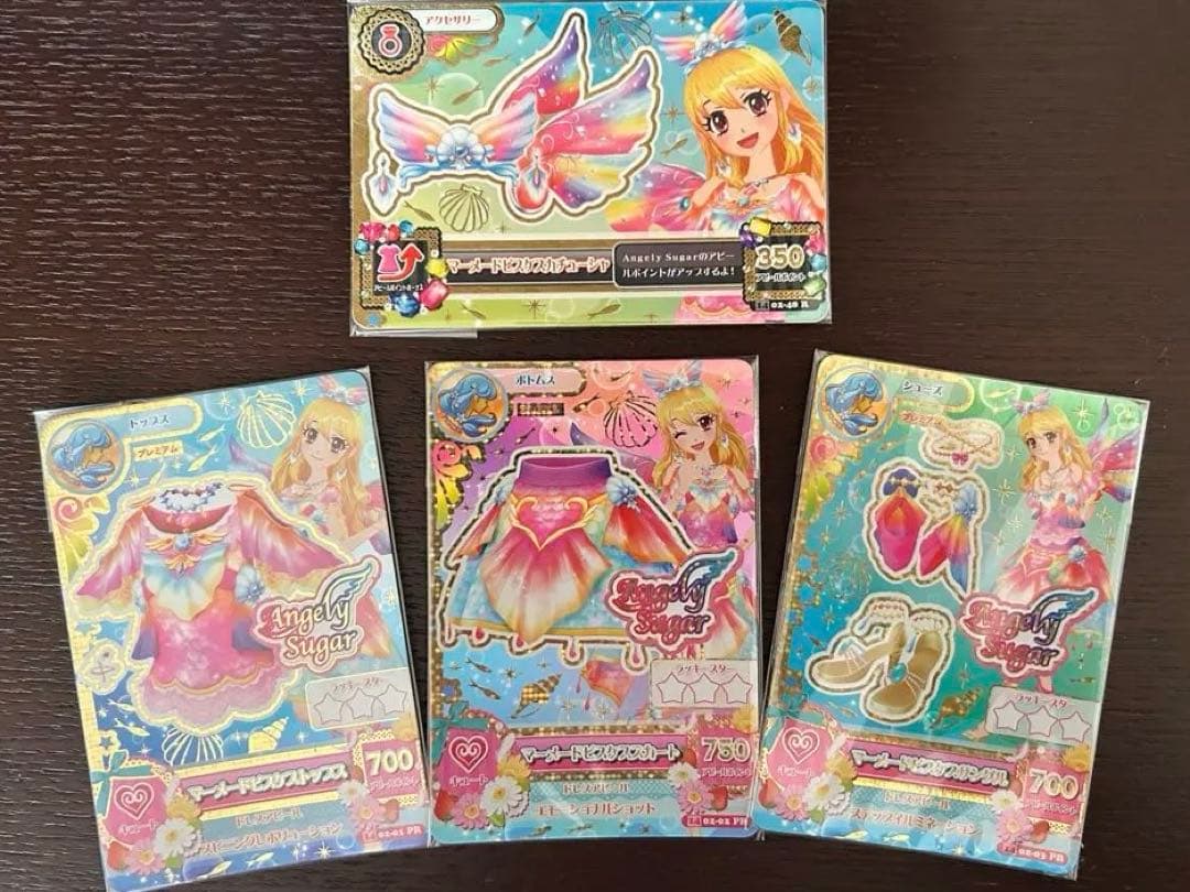 アイカツプレミアムカード　星宮いちご　星座ドレスマーメードピスケスコーデセット