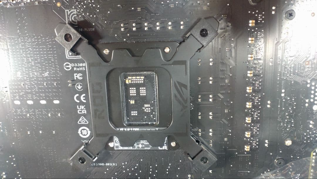 ASUS TUF Gaming Z790-PLUS WIFI マザーボード