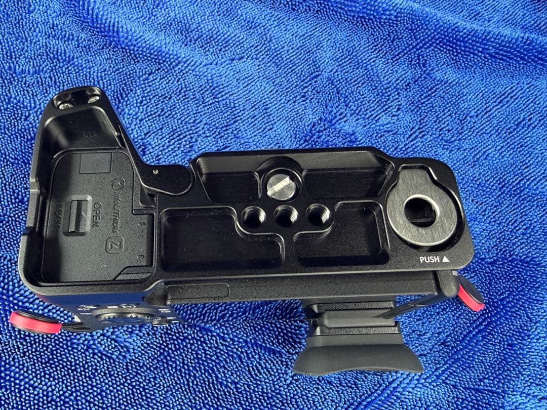 Sony α7C II ミラーレス一眼 本体　SIGMAレンズ付き