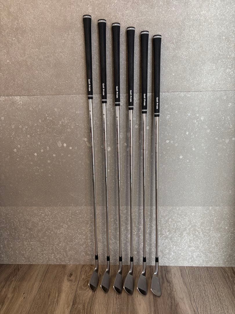 せ*い様 キャロウェイ X-Forgedノーメッキ・モーダス105デュアルフロー