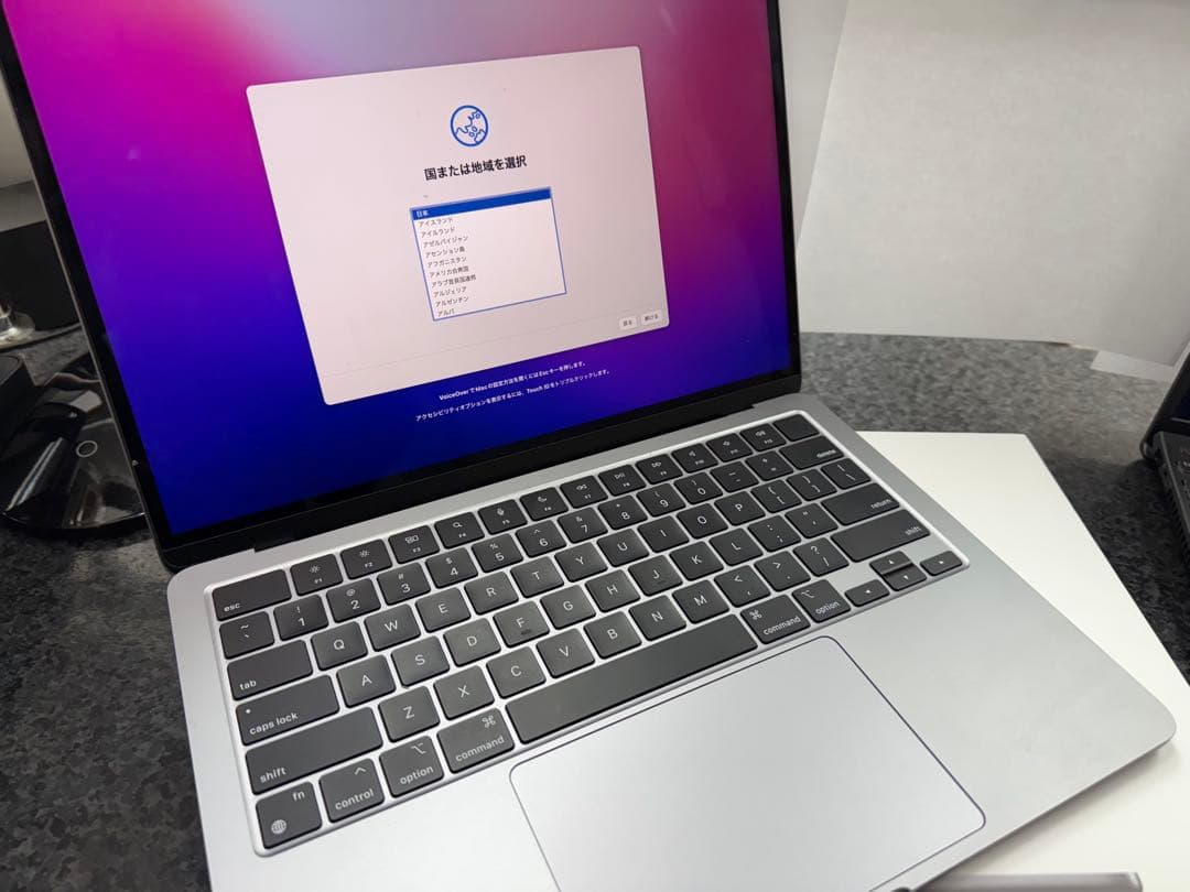 MacBook Air M2 2022 13.6in 512GB bat100％