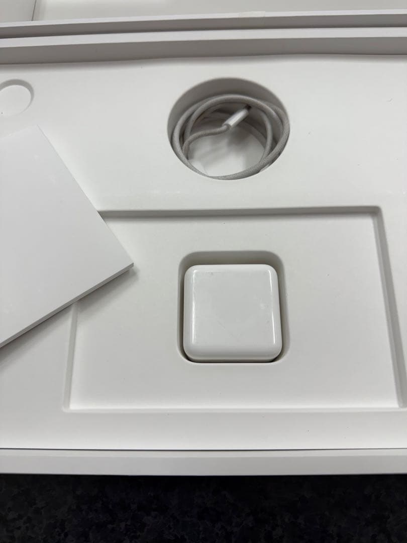 MacBook Air M2 2022 13.6in 512GB bat100％