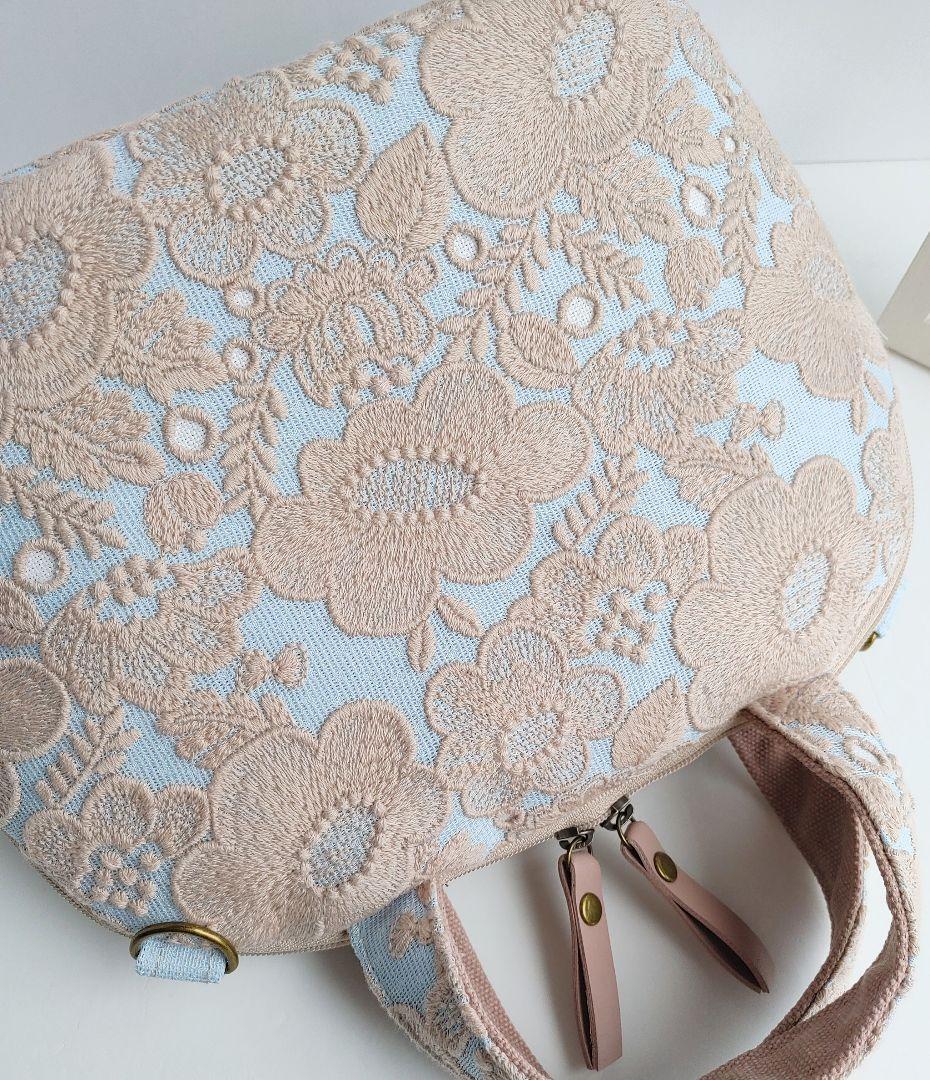 １点のみ　ミナペルホネン　smile flower ミニサイズ　まるいファスナー