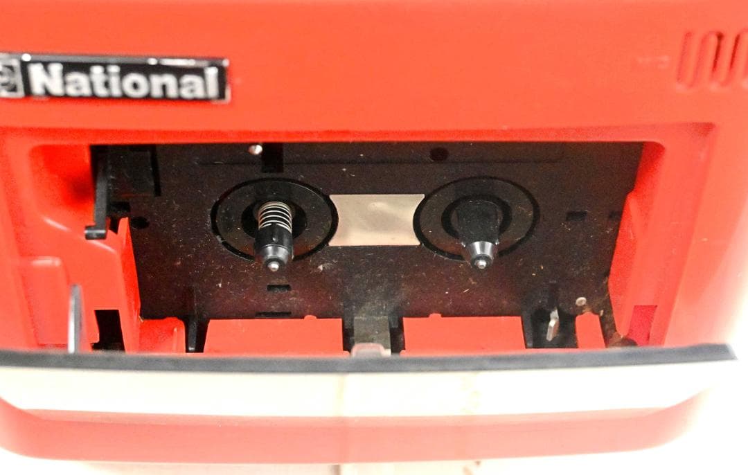 National 赤 カセットプレーヤー【レア】【ジャンク】RQ-304
