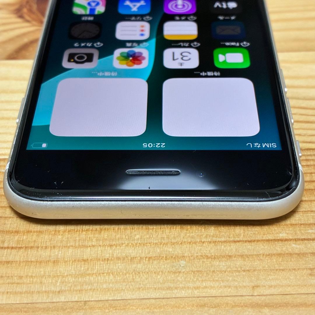 バッテリー新品　iPhoneSE第3世代64GB SIMフリー yy17700d