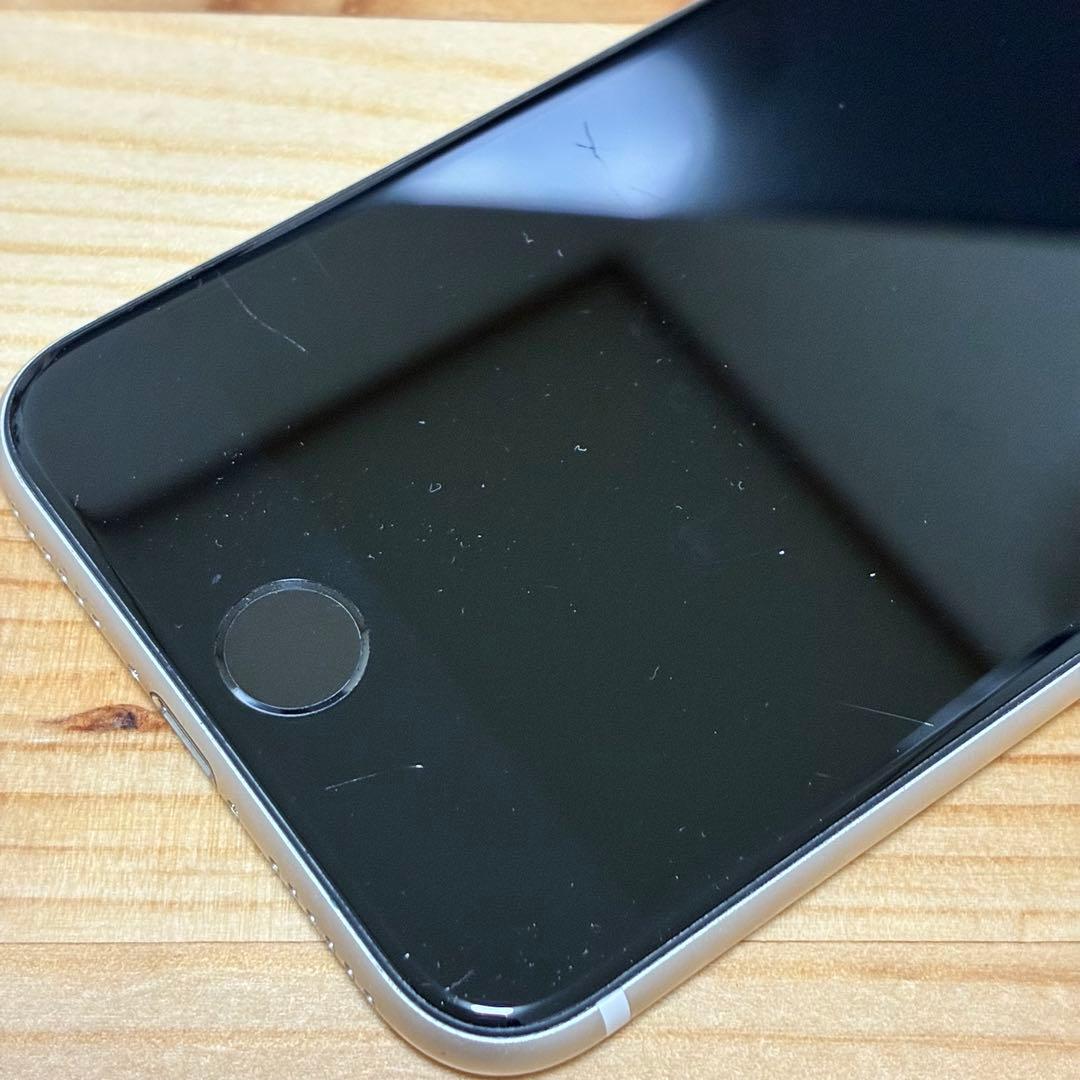 バッテリー新品　iPhoneSE第3世代64GB SIMフリー yy17700d
