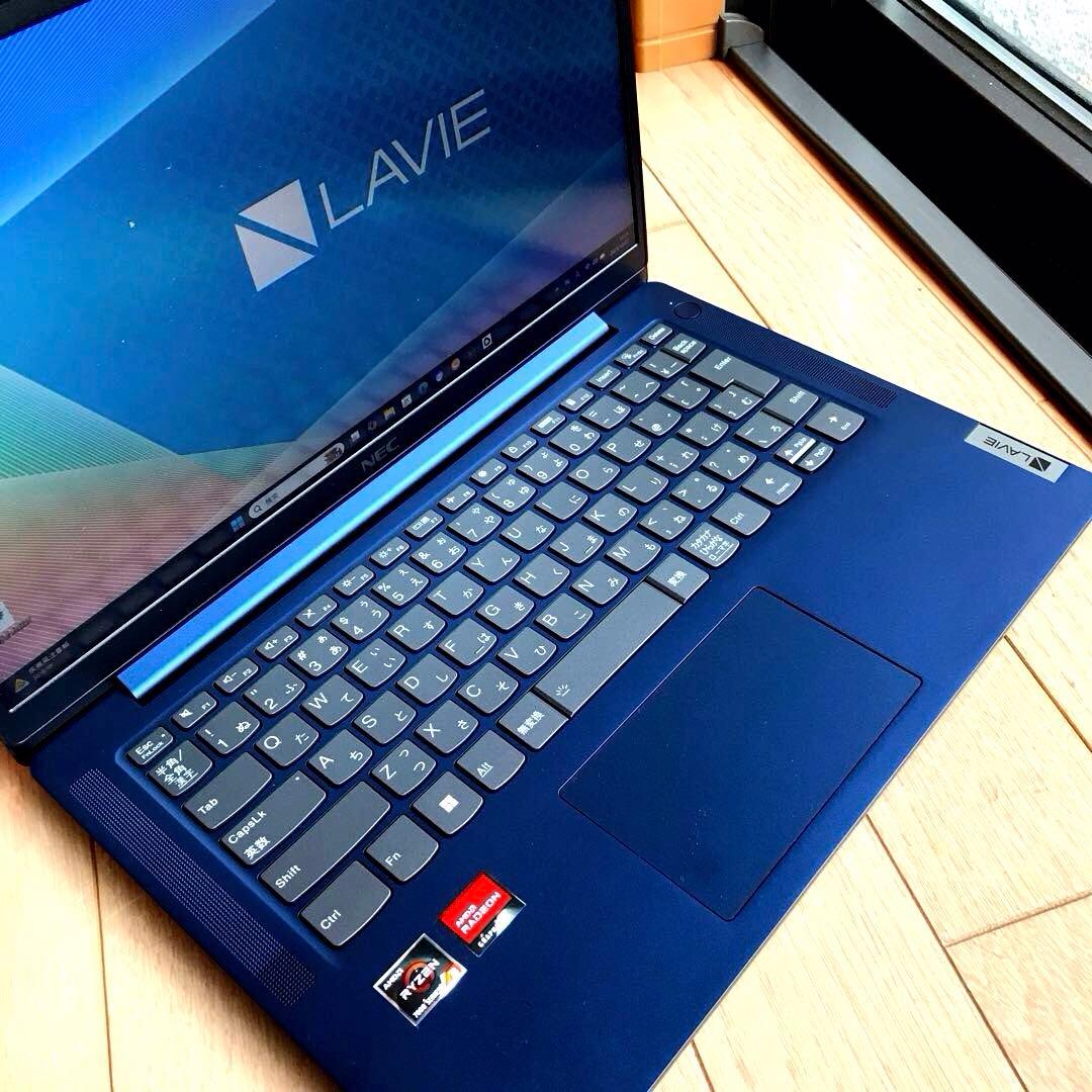 美品 NECLaVieN143CHAL【2023年12月発売モデル】