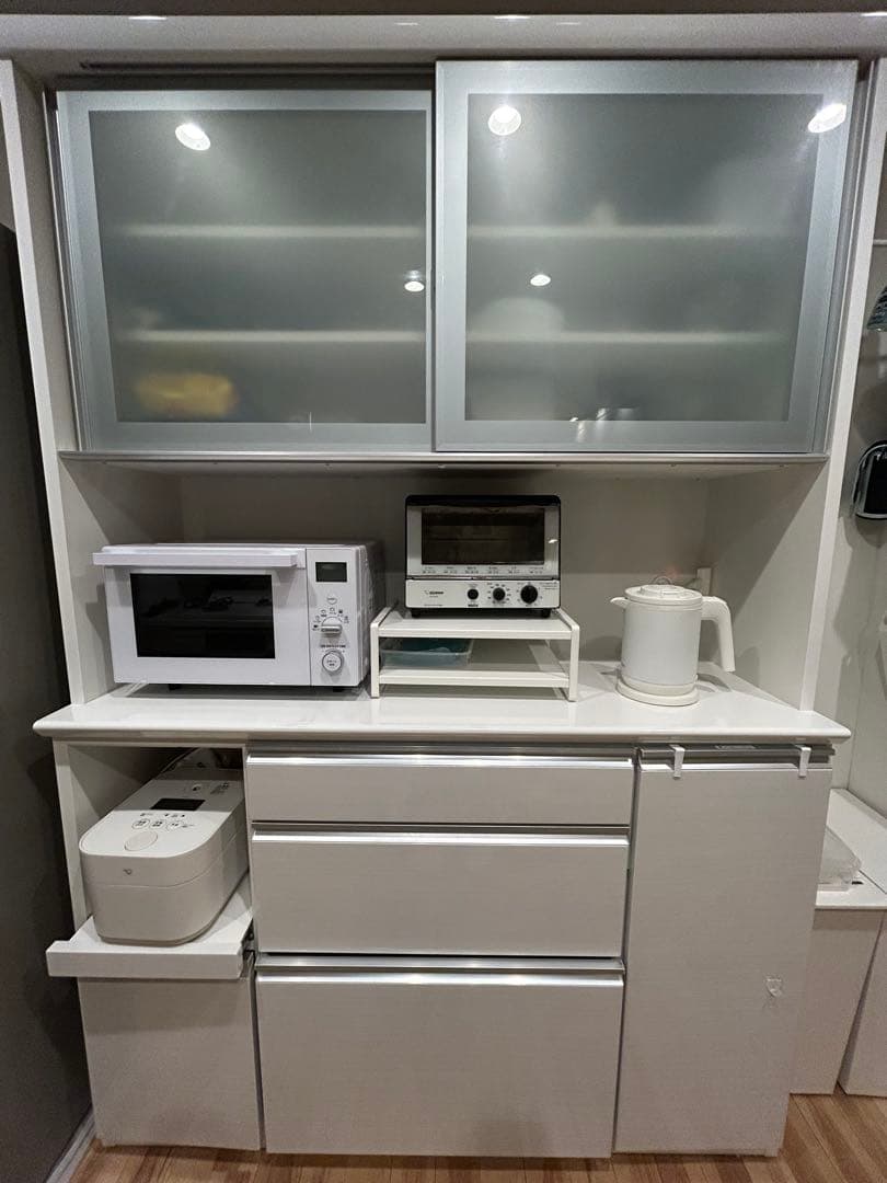 【最終値下げ】キッチンボード 幅140cm 奥行50cm 高さ205cm