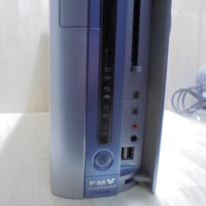 FMV　CE8/85L　旧型PC　WindowsME　SSD128GB搭載　起動