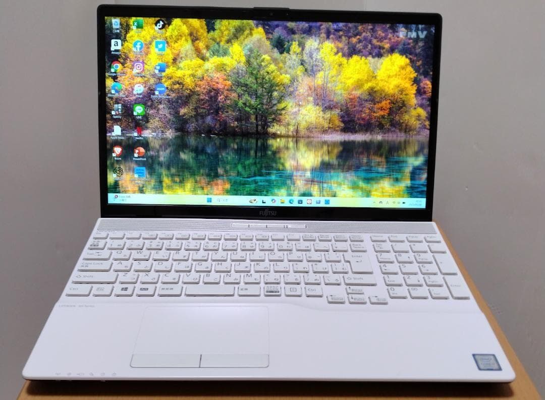 富士通 第9世代Core i7/SSD1TB メモリ16Gブルーレイ