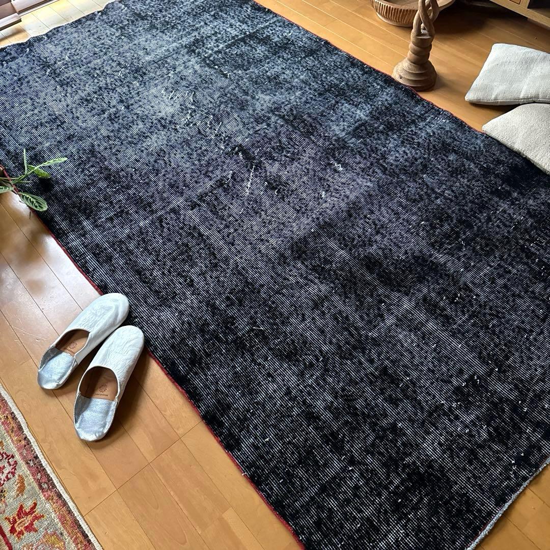 116.5×213.5オーバーダイ　ワンカラー赤ステッチ　トルコヴィンテージラグ