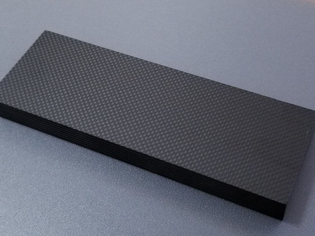 【1枚限定】ドライカーボン　厚み約19mm サイズ78.3×220mm