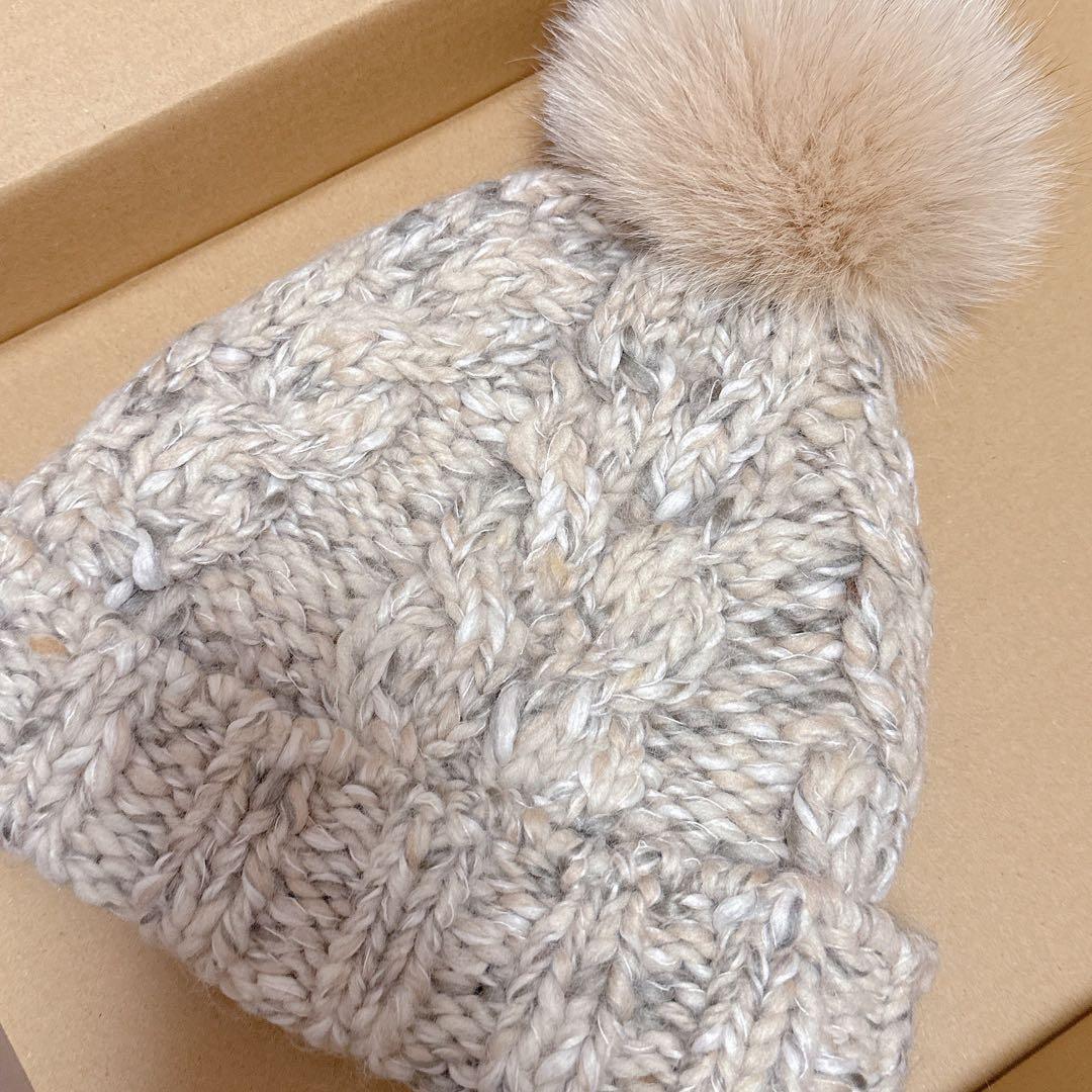 【新品.未使用】♡カシラ♡ CA4LAのニット帽　リアルファーポンポン付き　♡