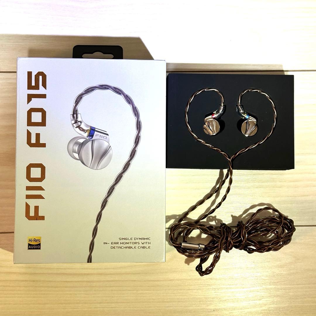イヤホン FiiO FD15