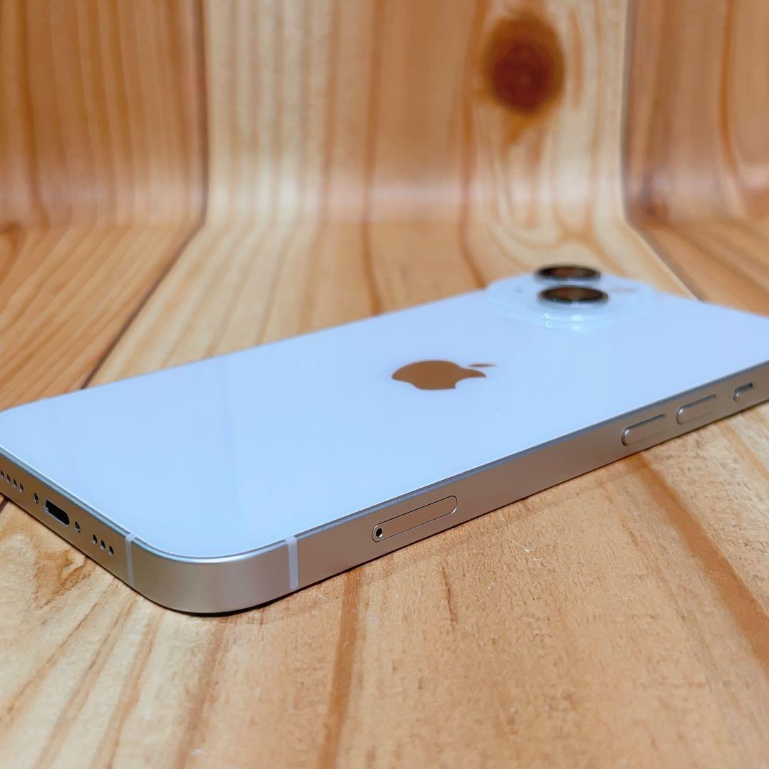 SIMフリー 本体 iPhone 14 256 GB ホワイト 575 電池良好