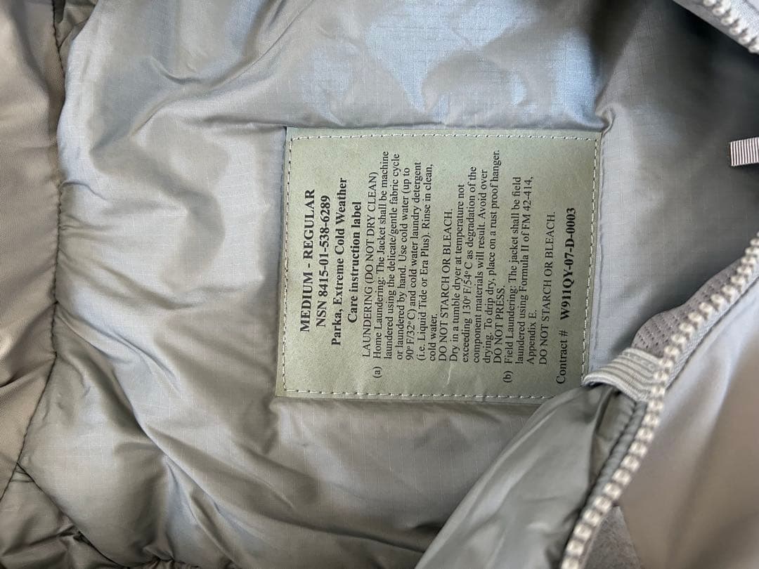 ECWCS GEN III LEVEL7 JACKET Medium-R 米軍