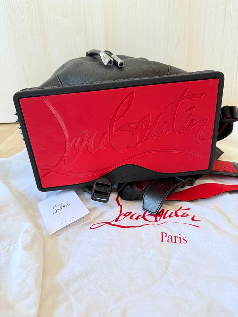 あきら【新品】CHRISTIAN LOUBOUTIN レザーバックパック