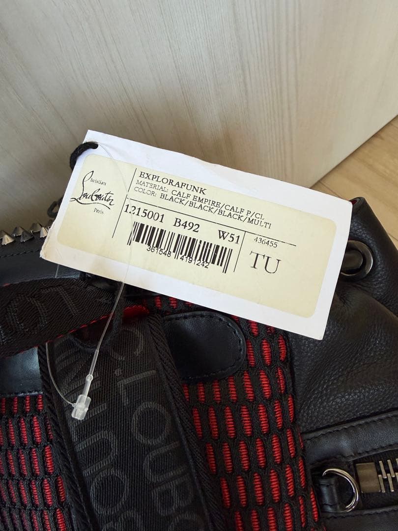 あきら【新品】CHRISTIAN LOUBOUTIN レザーバックパック