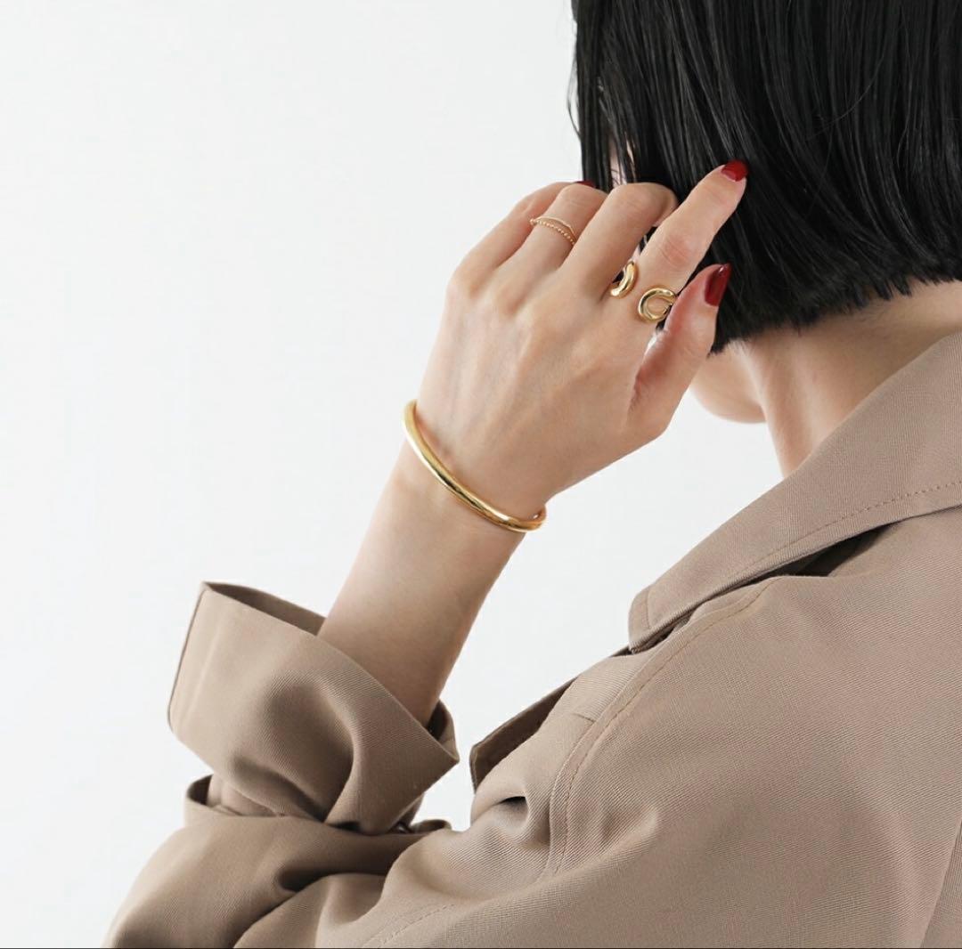 ガブリエラアルティガス TUSK CUFF