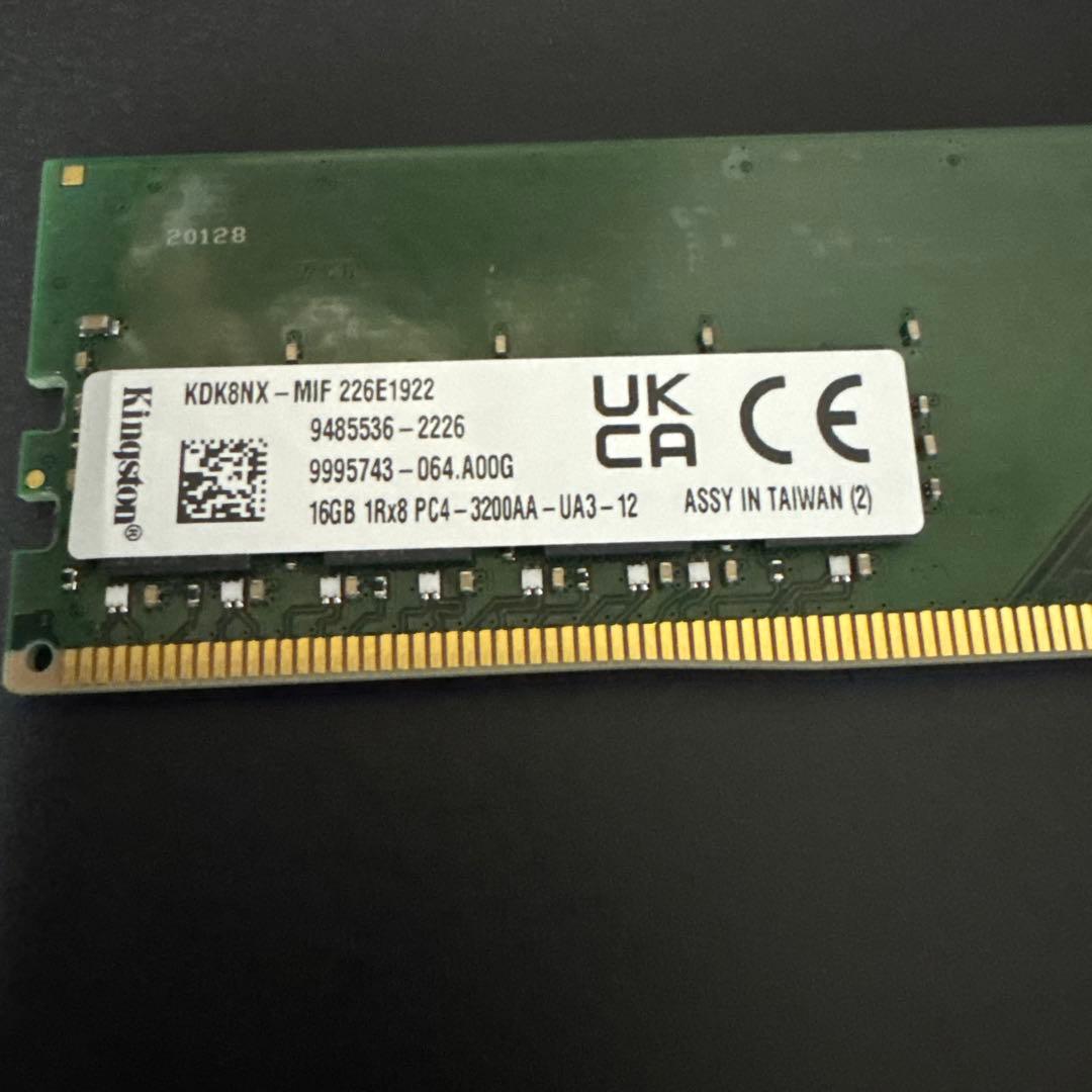 Kingston 16GB PC4-3200AA メモリー