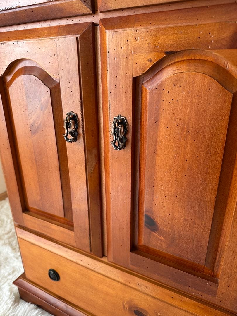 【サイドチェスト】木製　サイドボード　収納棚　電話台　飾り台　インテリア◎