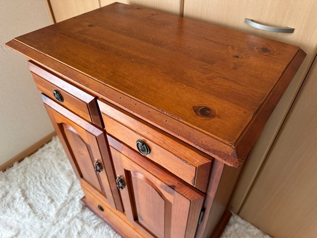 【サイドチェスト】木製　サイドボード　収納棚　電話台　飾り台　インテリア◎