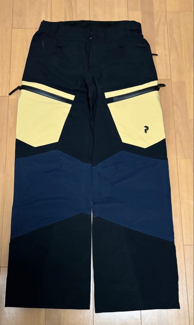 Peak Performance Gravity ピークパフォーマンス ウェア