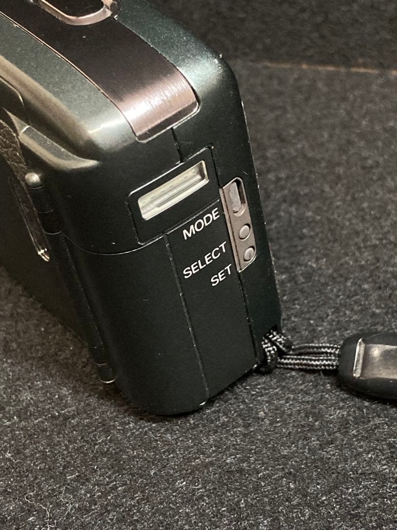 RICOH R1s コンパクトフィルムカメラ　早い者勝ち！