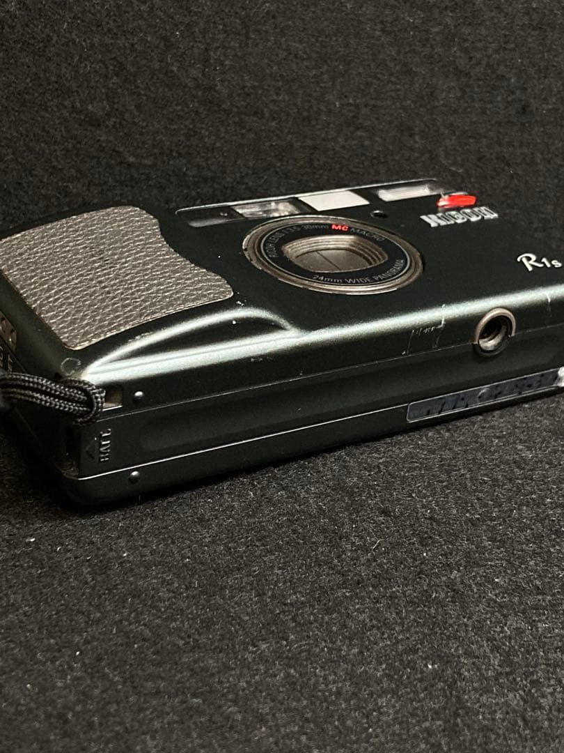 RICOH R1s コンパクトフィルムカメラ　早い者勝ち！