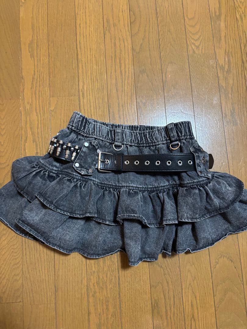 『REFLEM/レフレム』弾丸ベルト付きフリルスカート