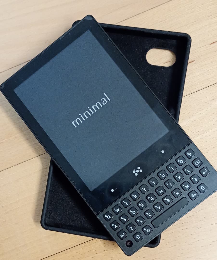 MinimalPhone M01 本体+純正ケース