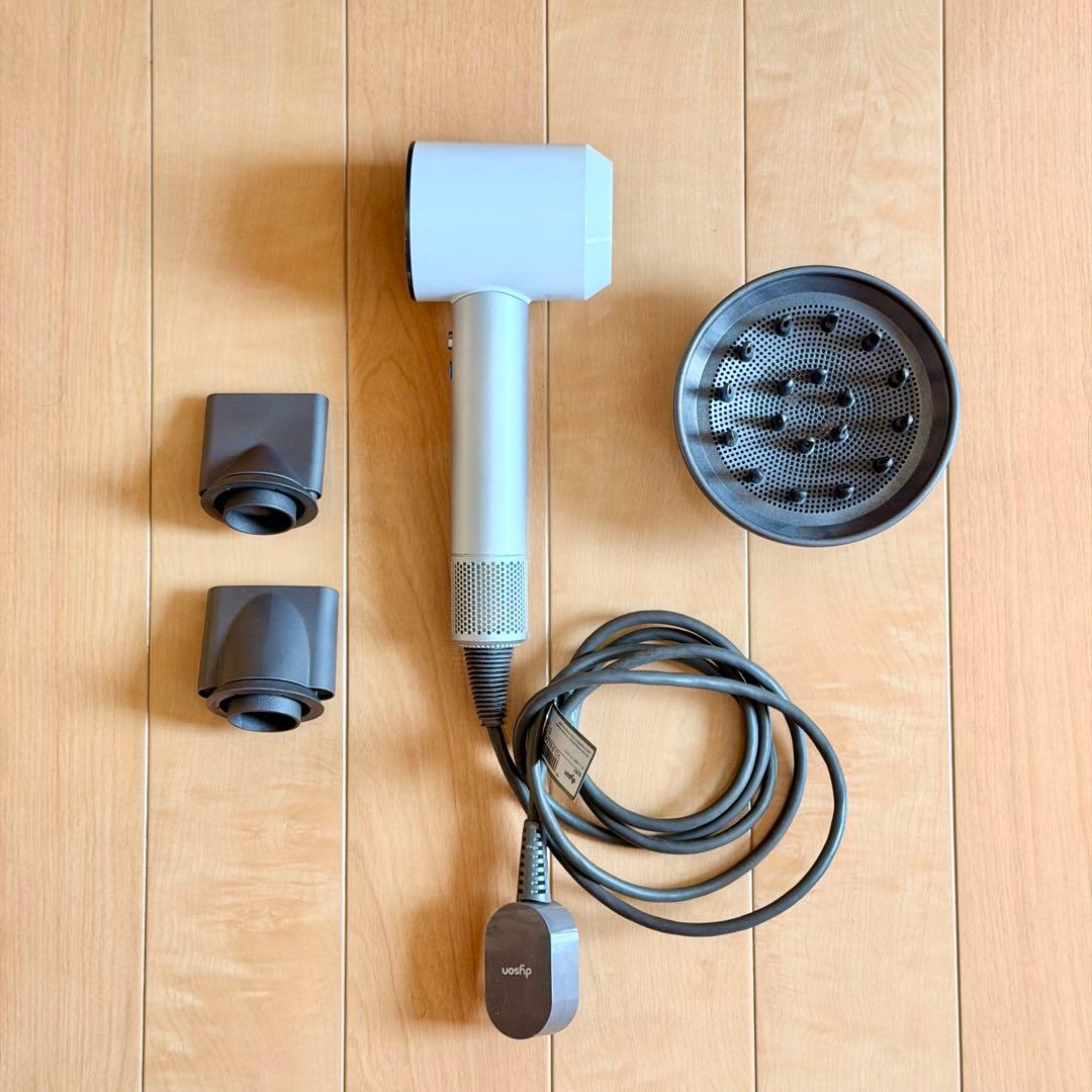 Dyson ダイソン ドライヤー シルバー
