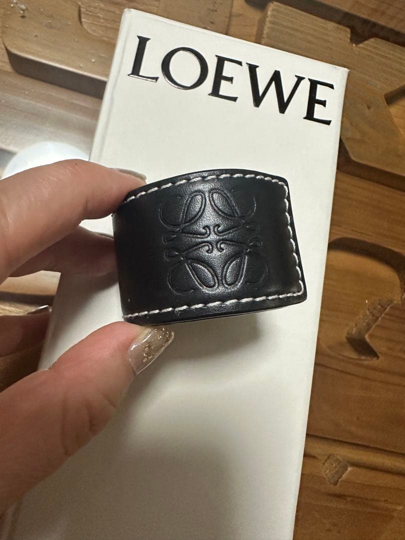 LOEWE レザーブレスレットブラック　ロエベ