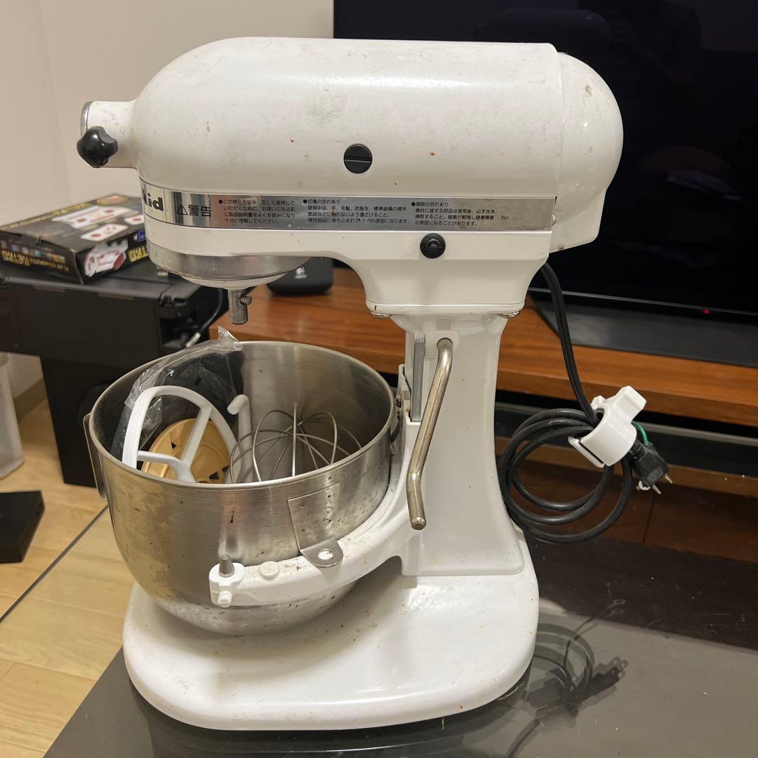 KitchenAid スタンドミキサー ホワイト　アルミ製ケーキ型セット