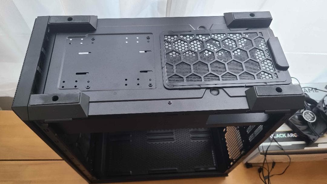 XPG DEFENDER 水冷式CPUクーラー フロントメッシュ PCケース