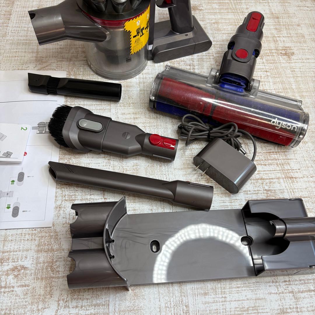 ダイソン掃除機SV11➕マキタバッテリー変換アダプター　ノズルセット