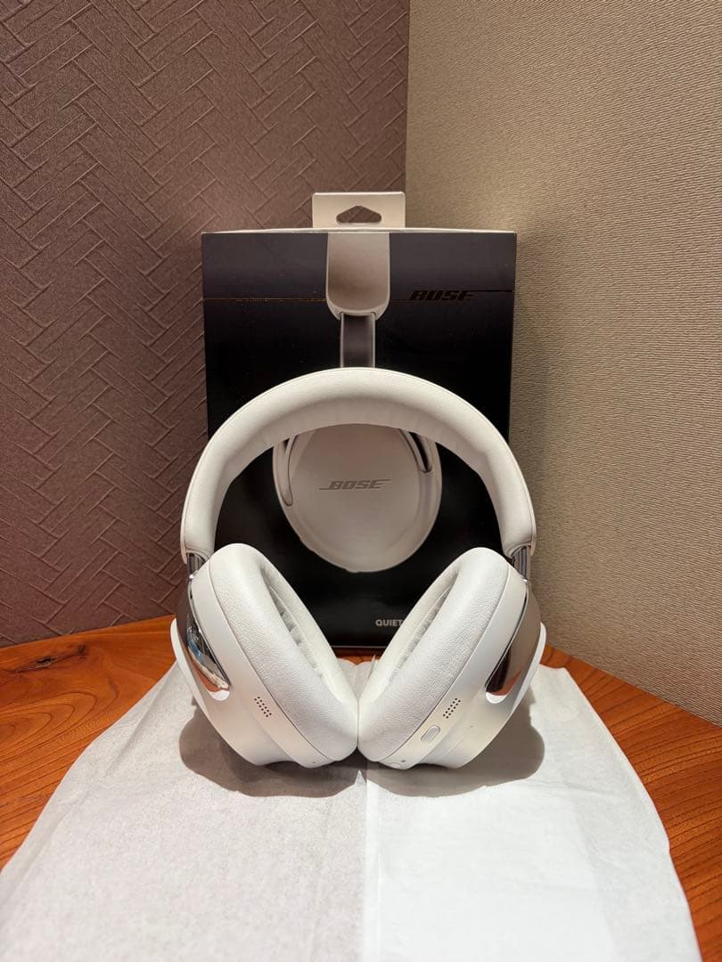 BOSE QuietComfortUltra ヘッドホン　60周年記念