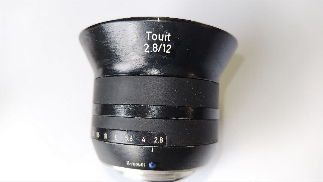 カールツァイスCarl Zeiss Touit 2.8/12 Xマウント 難あり