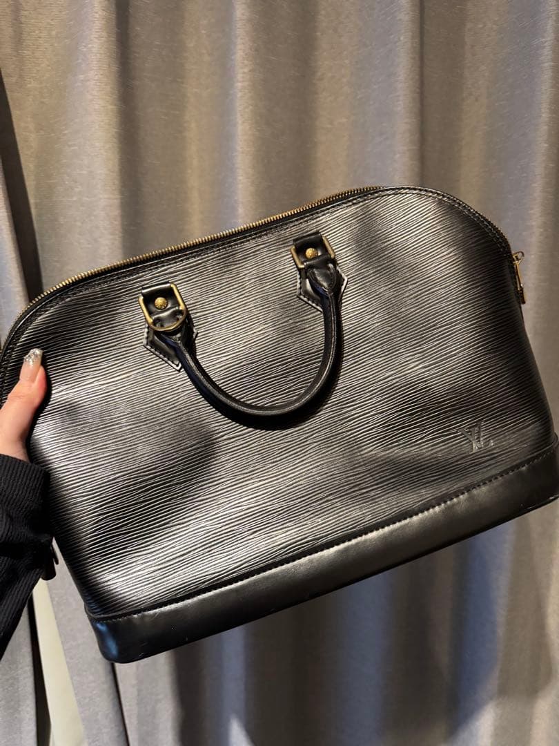 ルイヴィトン エピ アルマBB ハンドバッグ ブラック